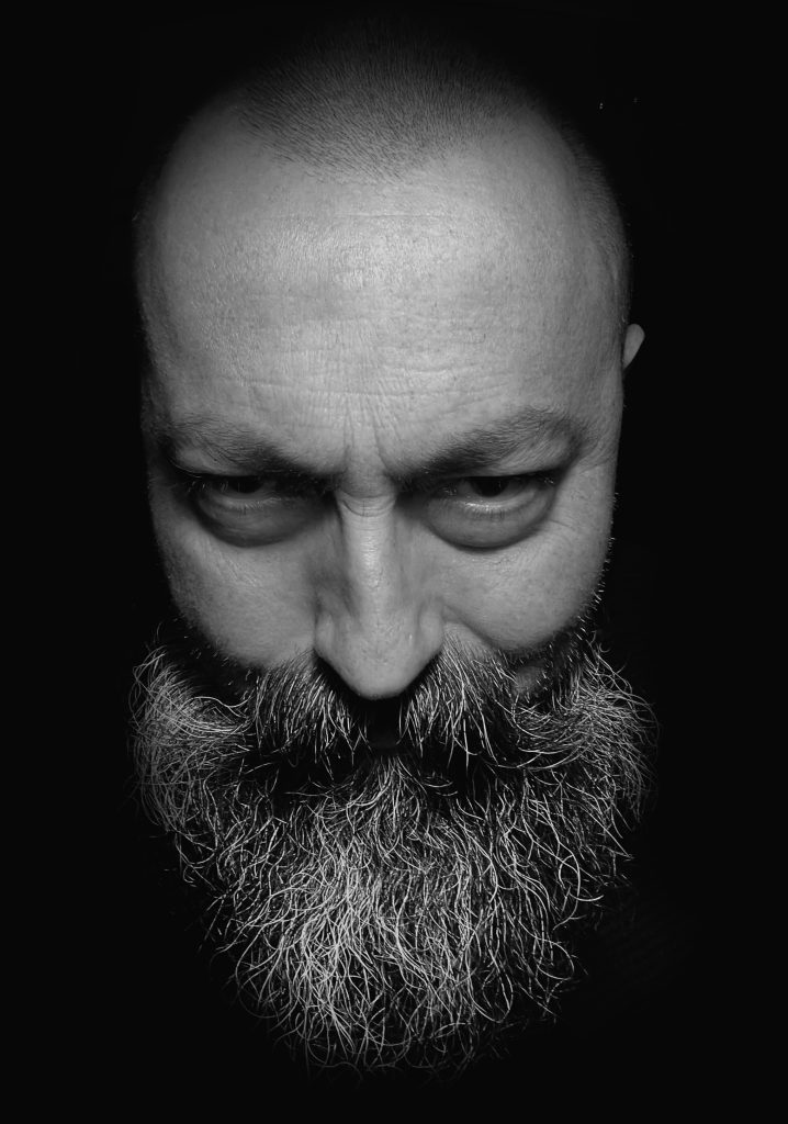 Joel Caica, director creativo y comunicador visual de GoodBrands Chile